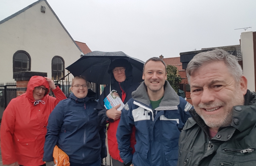 Conservatives brave the elements to campaign